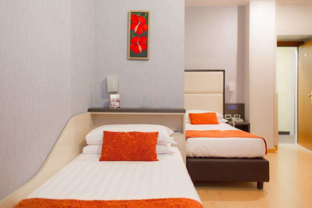 Eurohotel Piacenza Cameră foto