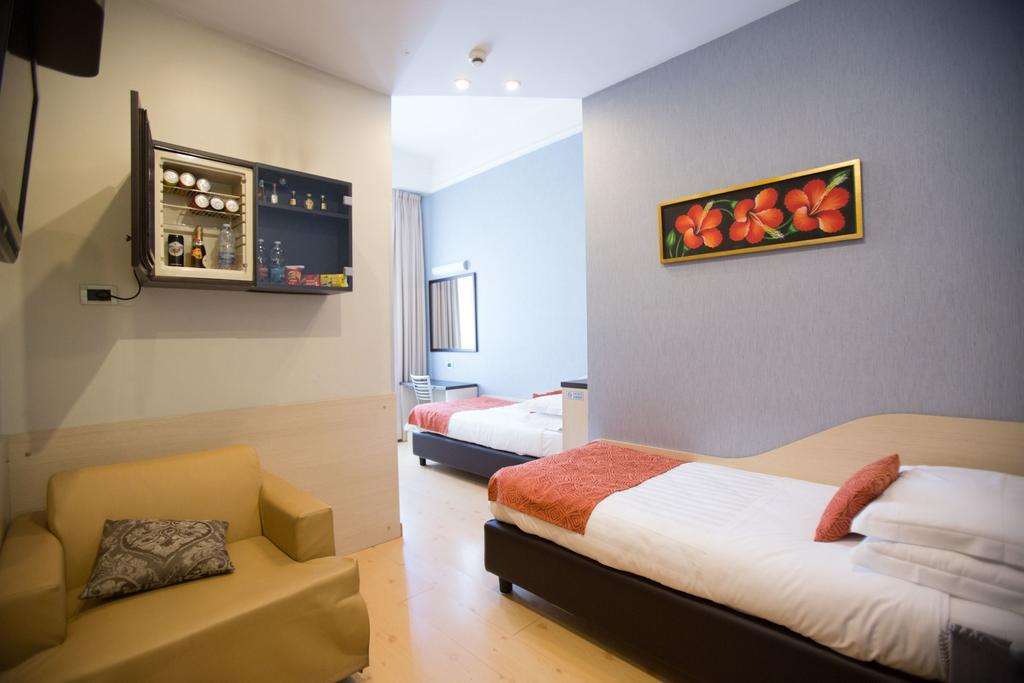 Eurohotel Piacenza Cameră foto